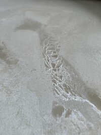 石膏自流平-河滩样泛白.jpg